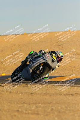 media/Dec-16-2023-CVMA (Sat) [[bb38a358a2]]/Race 13 Amateur Supersport Middleweight/